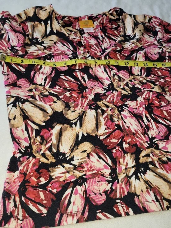 Multicolored Ruby Rd. Top for Spring/Fall - Picture 4 of 6